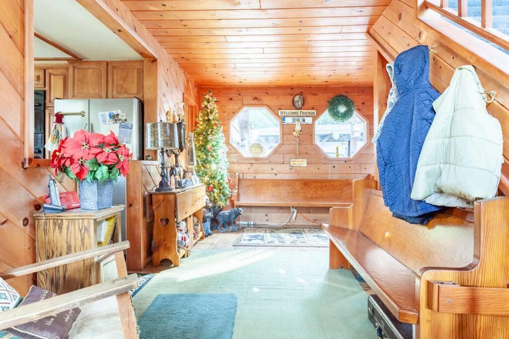 Lakeview 3-Story Winter Home Crestline Dış mekan fotoğraf